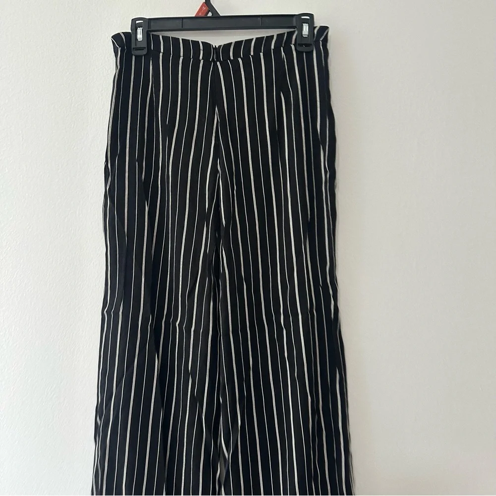 Reformation Black Pinstripe Wide Leg Pants Women’s 8 Petite Tailored Trouser